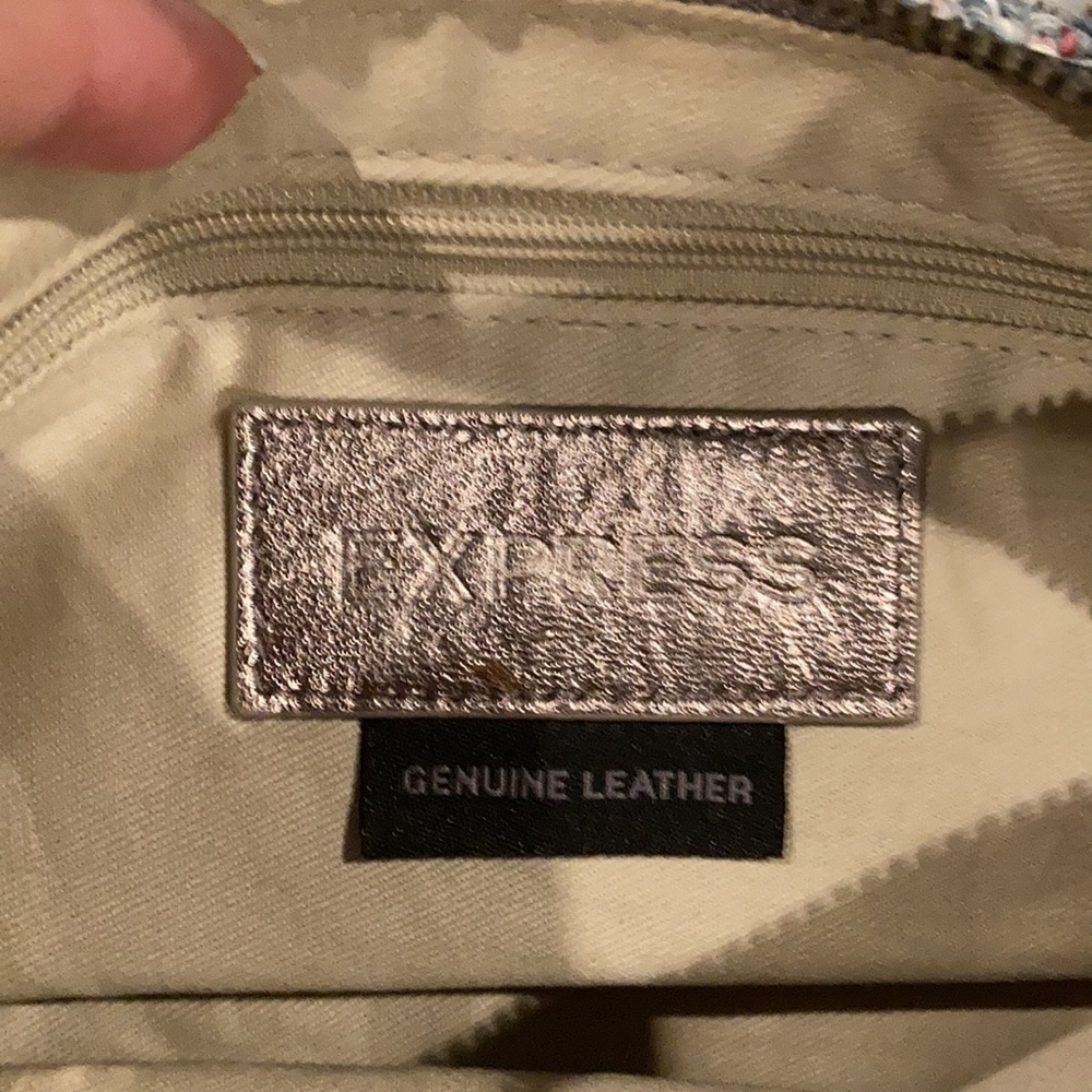 Express Clutch-NWOT - Picture 4 of 4